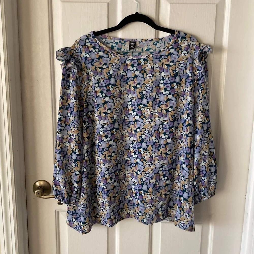 Blouse - Picture 1 of 5